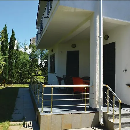 Casa de Férias Pishat E Buta 28 *