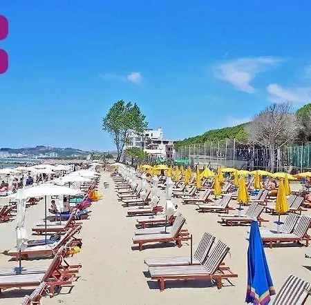 Pishat E Buta 28 Holiday home *