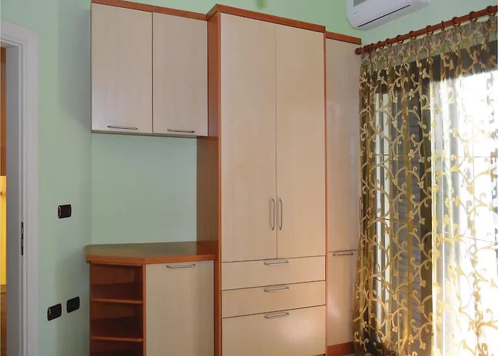 Pishat E Buta 28 Casa de Férias