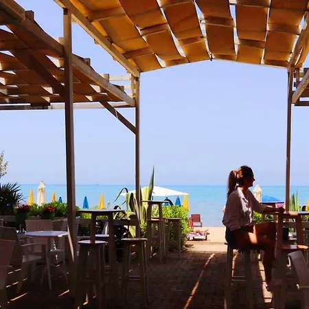 Pishat E Buta 28 בית נופש *